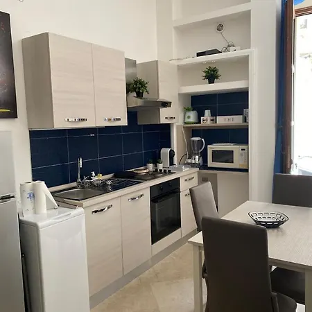 Апартаменти Maniace 80 Syracuse