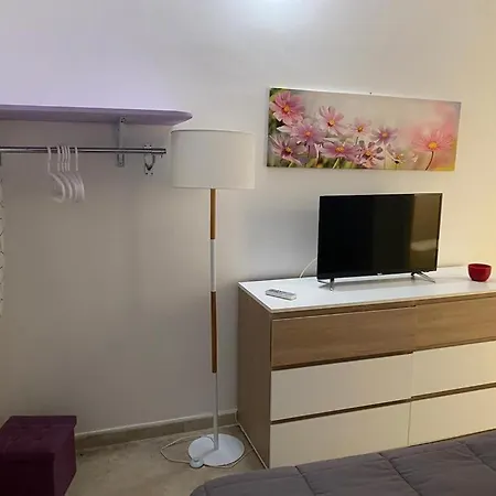 Maniace 80 Апартаменти Syracuse